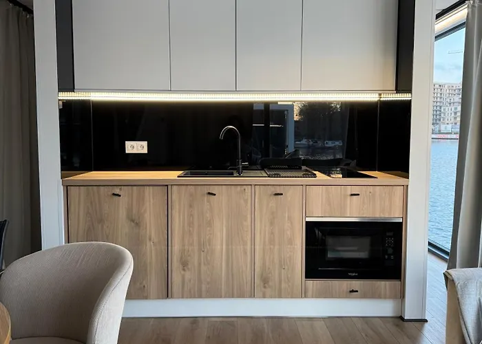 Apartament Aqua Loft Lux Houseboat & Waterfront